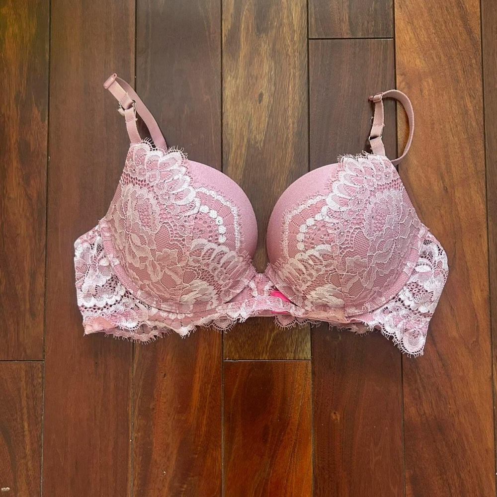 Pink Lace Push-Up Bra LA SENZA